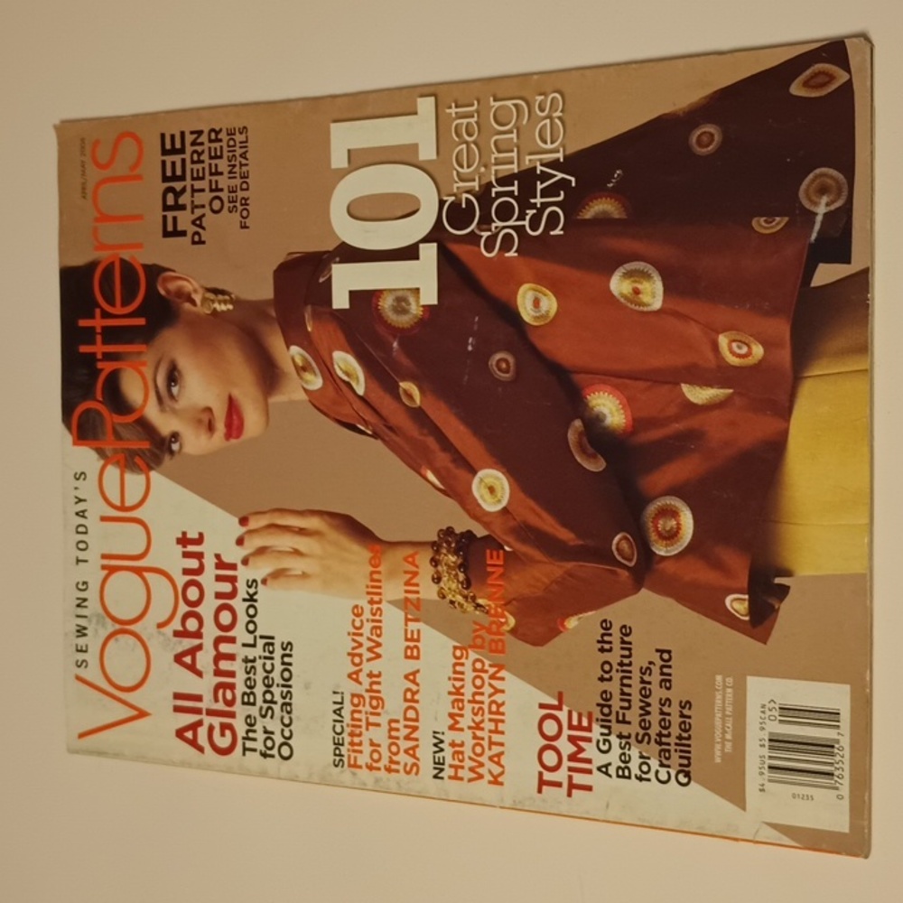 2/$15 Vogue Patterns April/May 2006 Magazine